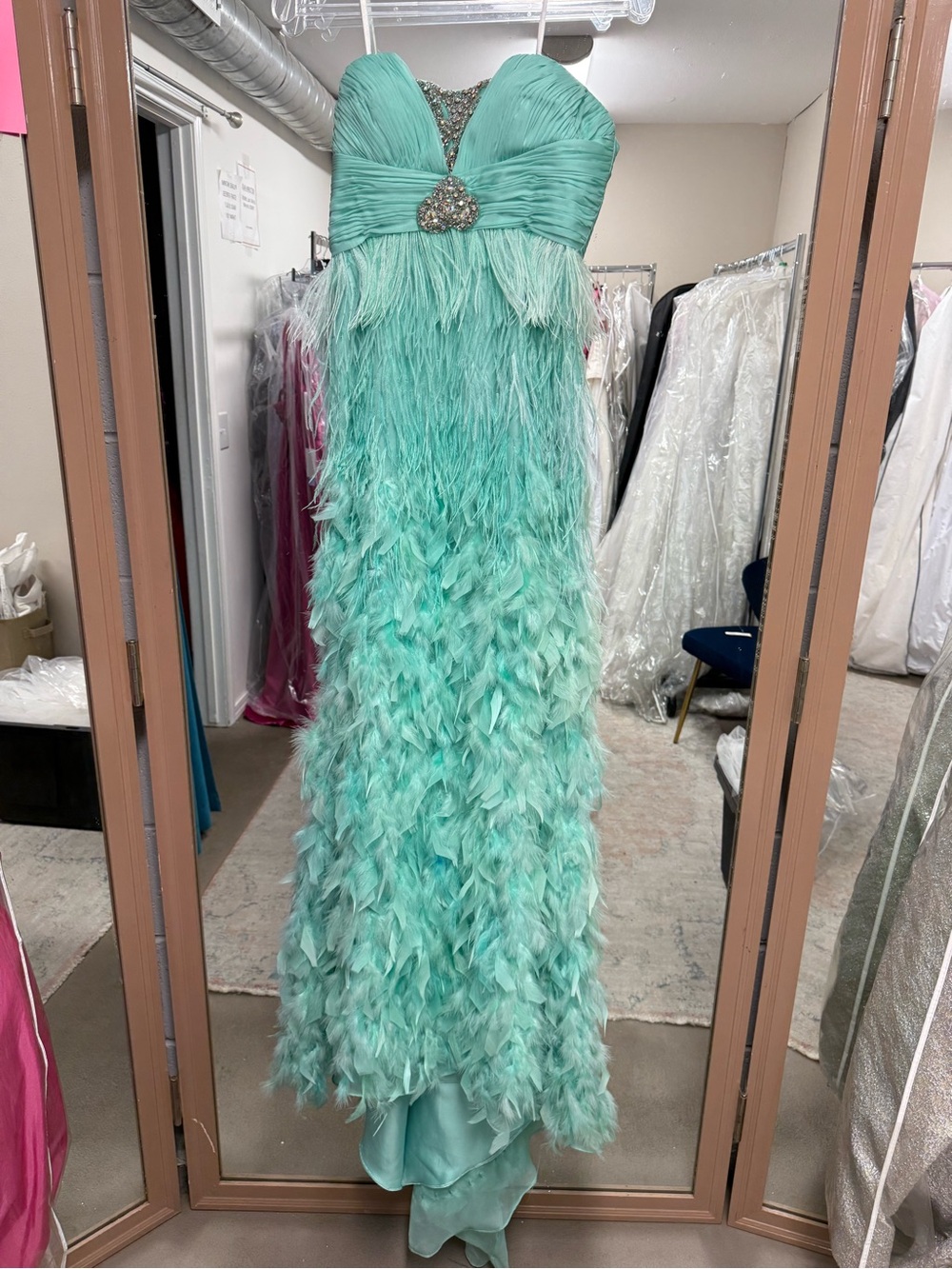 Mac Duggal Vintage Mint Feather Beaded Bustier Gown Size 4 NWT